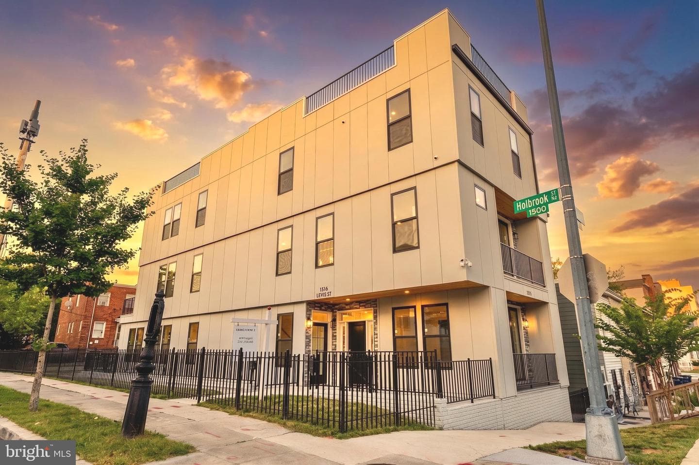 1516 Levis Street NE #1 photo 16
