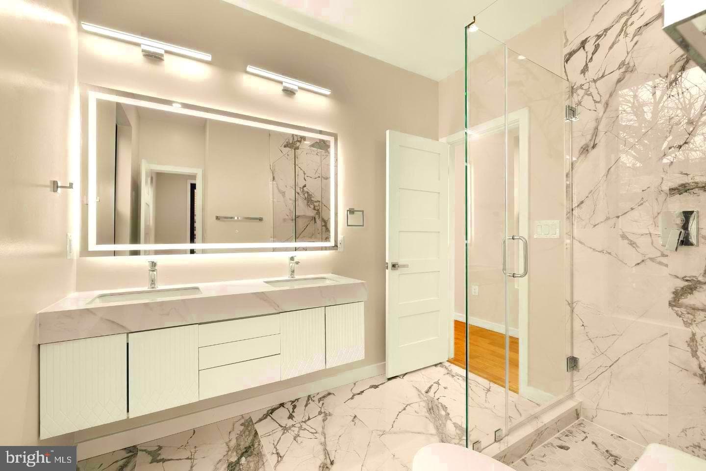 1516 Levis Street NE #1 photo 5