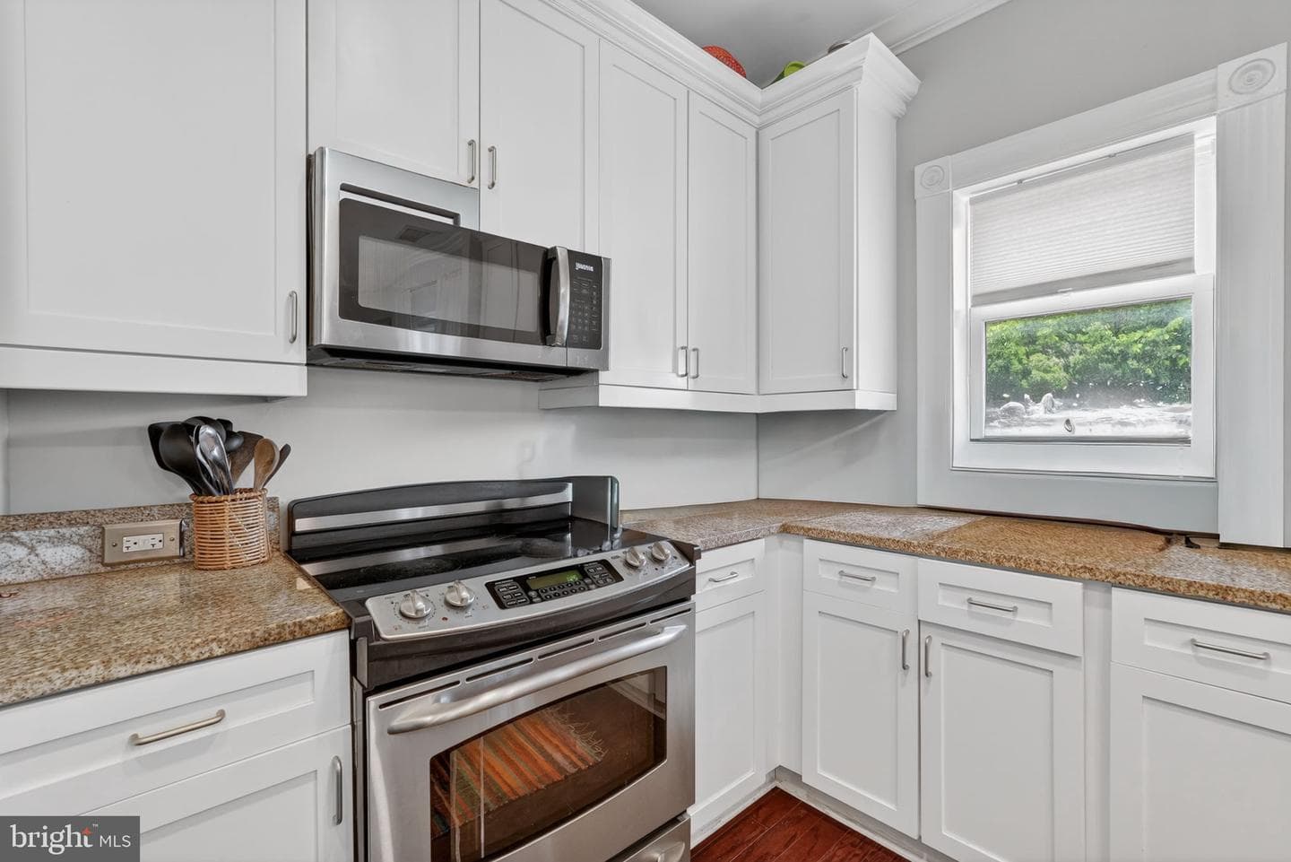 401 13th Street NE #311 photo 28