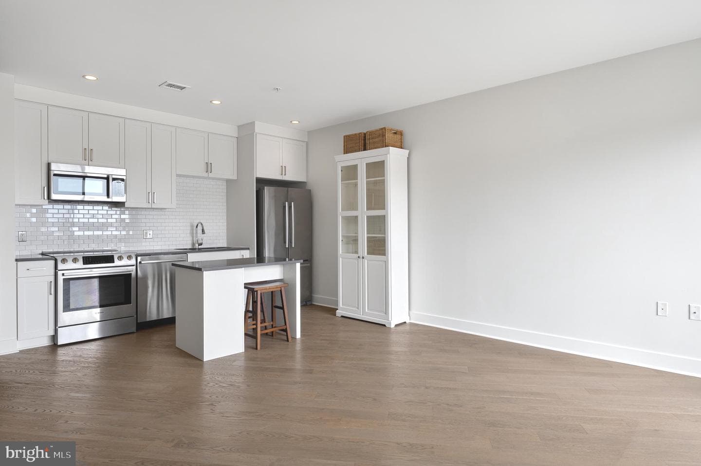 2550 17th Street NW #417 photo 16