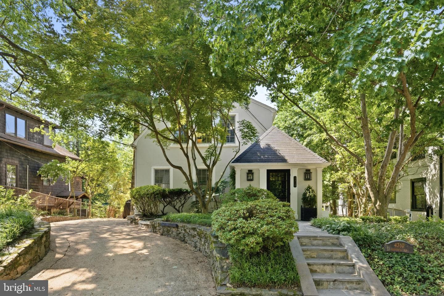4310 Cathedral Avenue NW, Washington