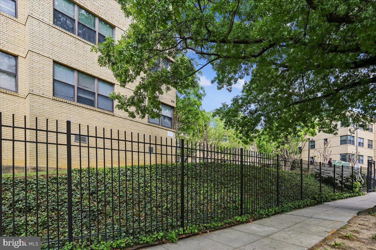 212 Oakwood Street SE #113 photo 8