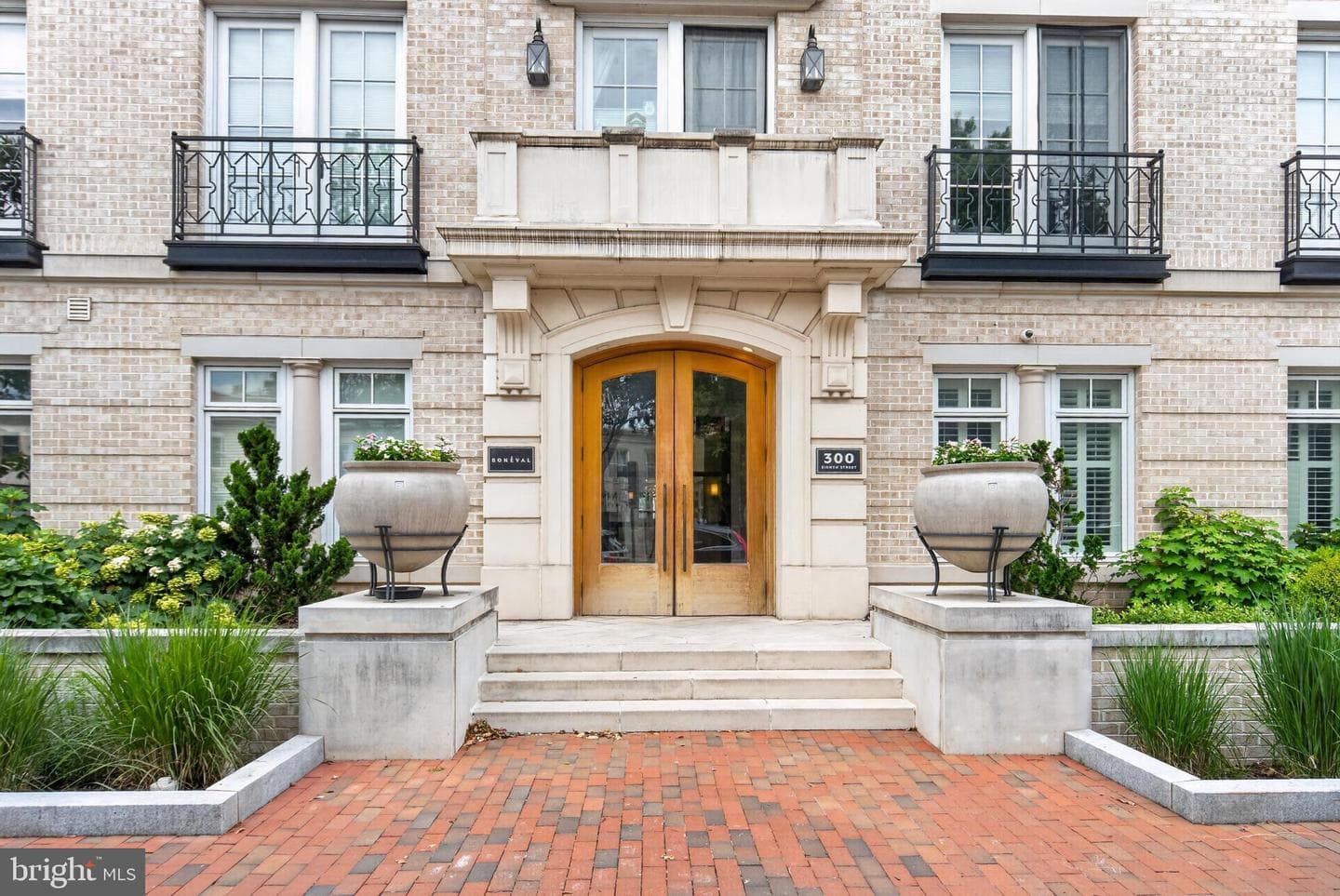 300 8th Street NE #209, Washington