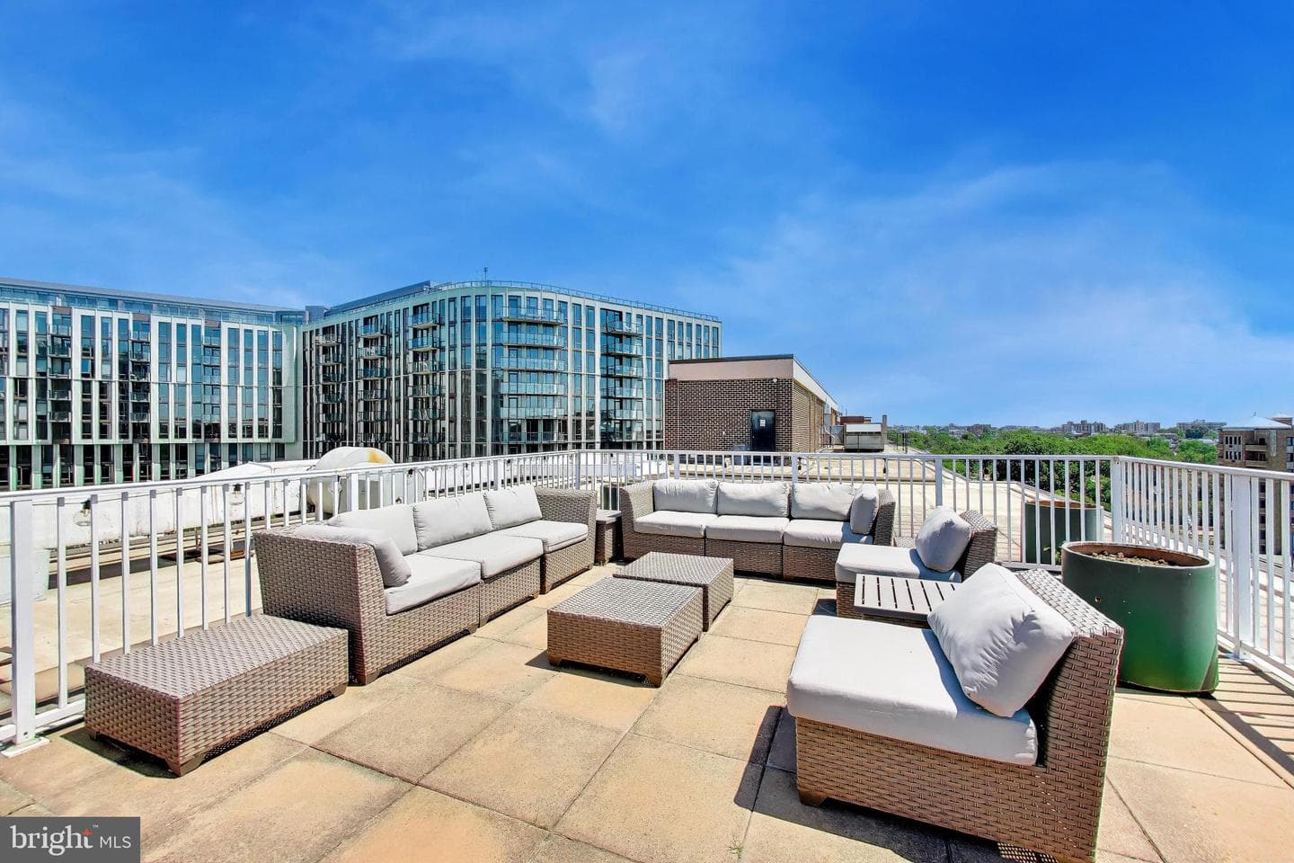 2501 Calvert Street NW #711 photo 15