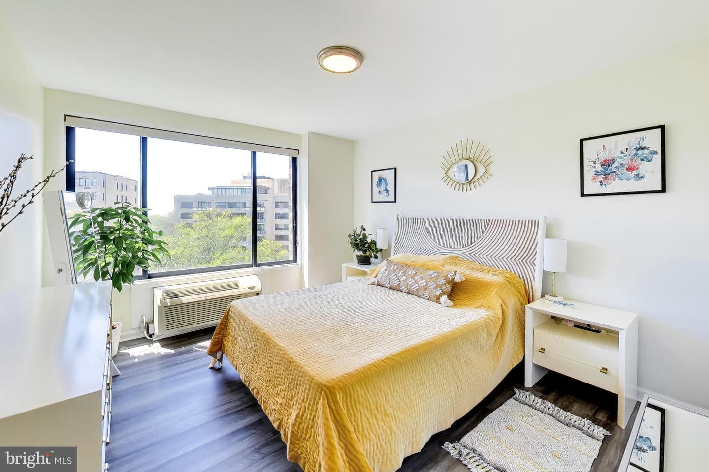2501 Calvert Street NW #711 photo 9