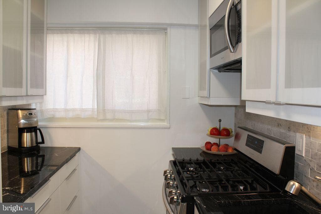 5315 Connecticut Avenue NW #407 photo 21