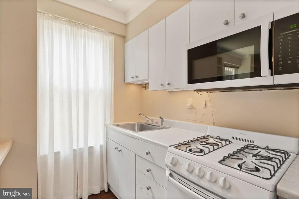 2130 N Street NW #107 photo 3