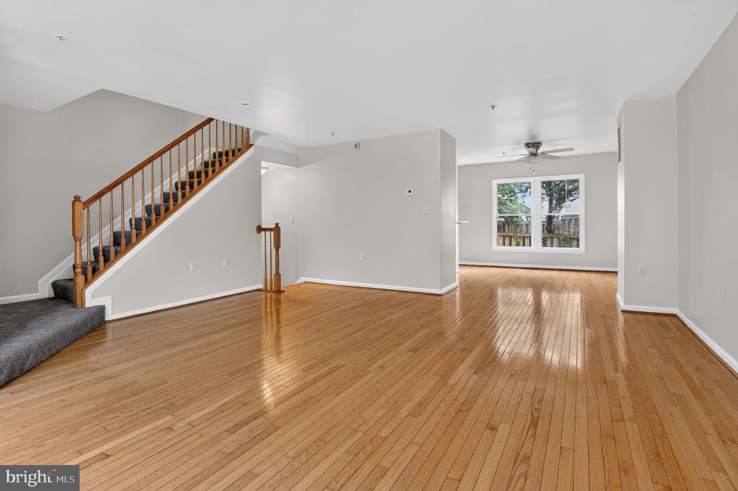 843 Marjorie Court SE photo 3