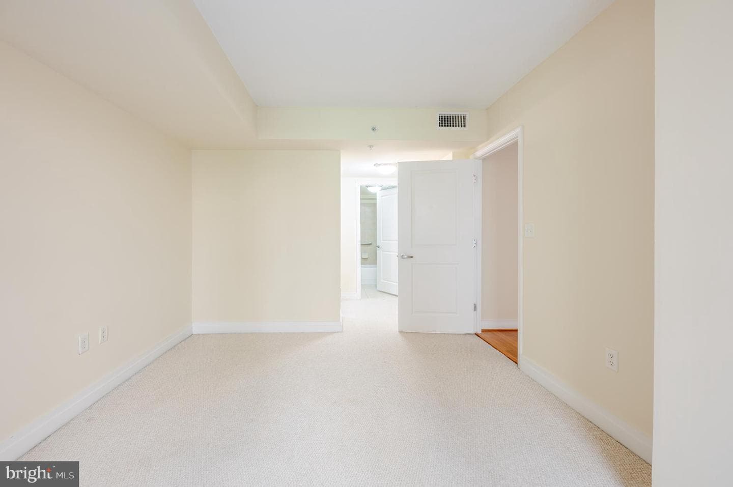 915 E Street NW #317 photo 11
