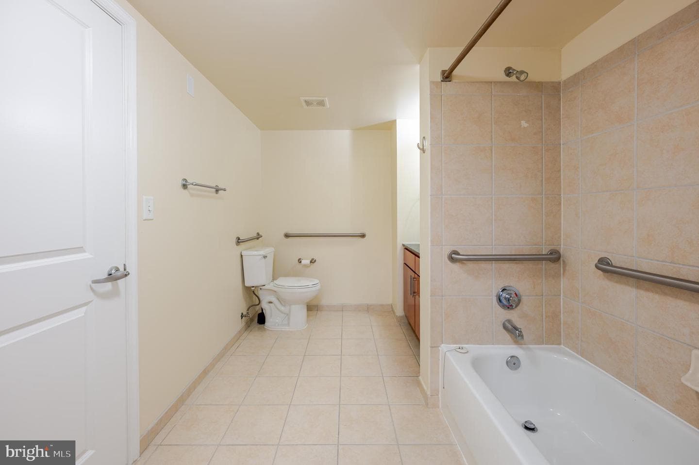 915 E Street NW #317 photo 13