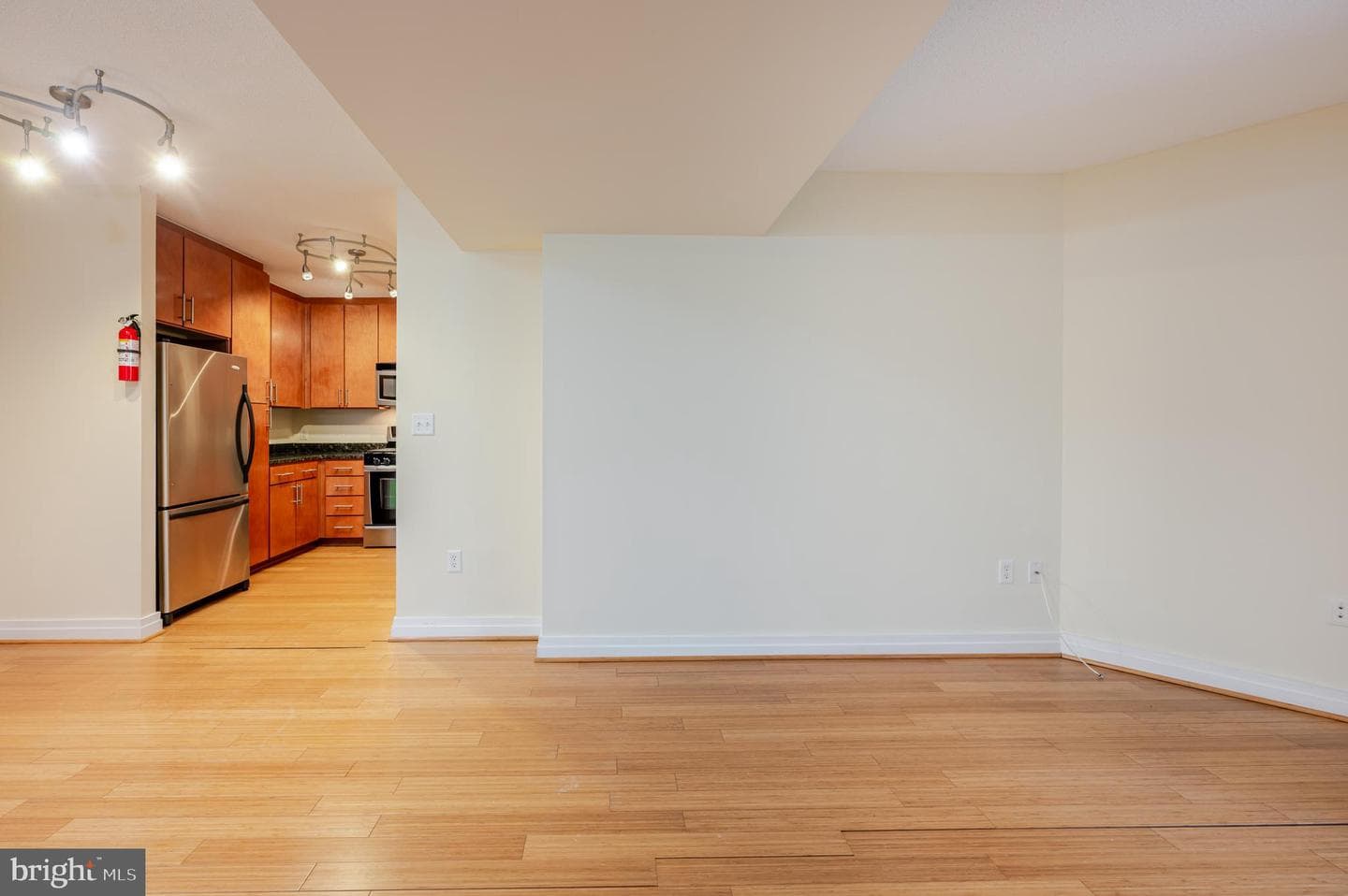915 E Street NW #317 photo 3