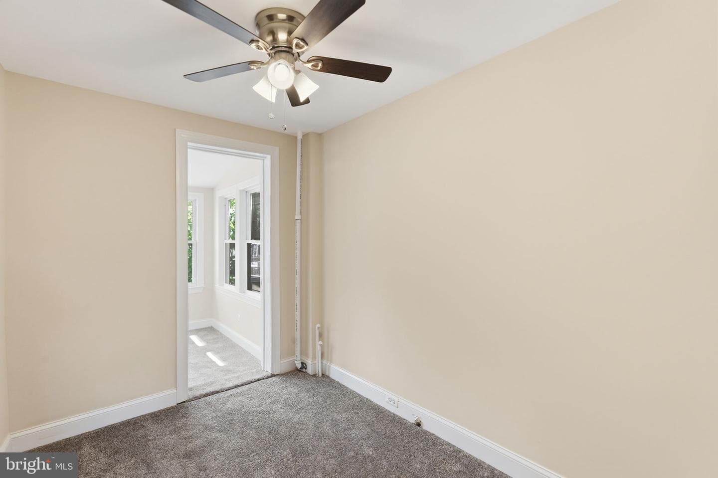 4609 5th Street NW photo 26