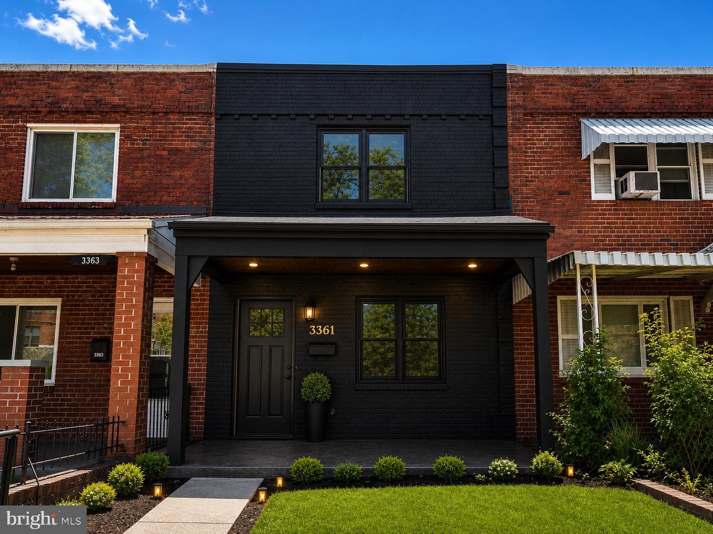 3361 Alden Place NE photo 1