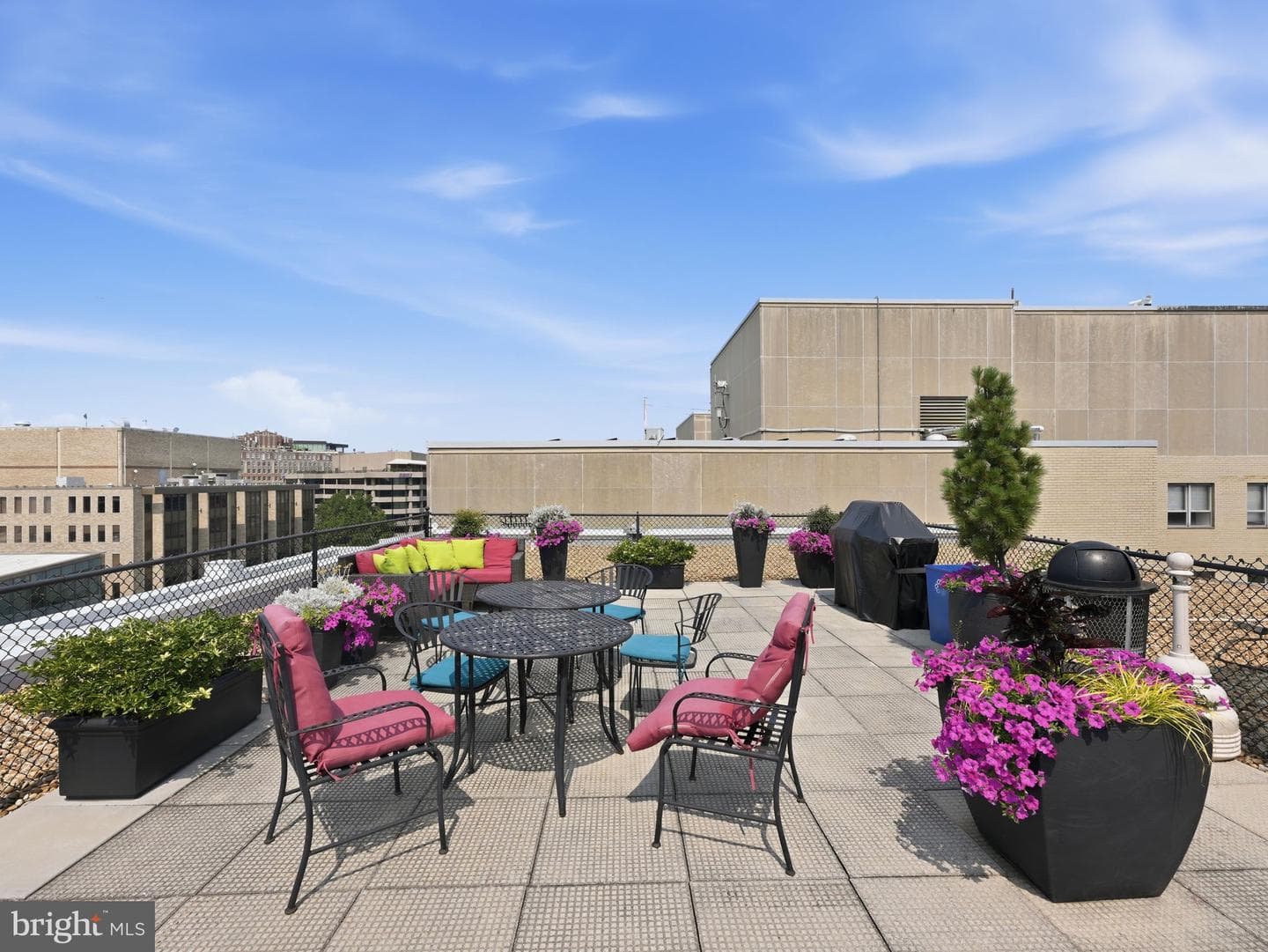 1727 Massachusetts Avenue NW #416 photo 22