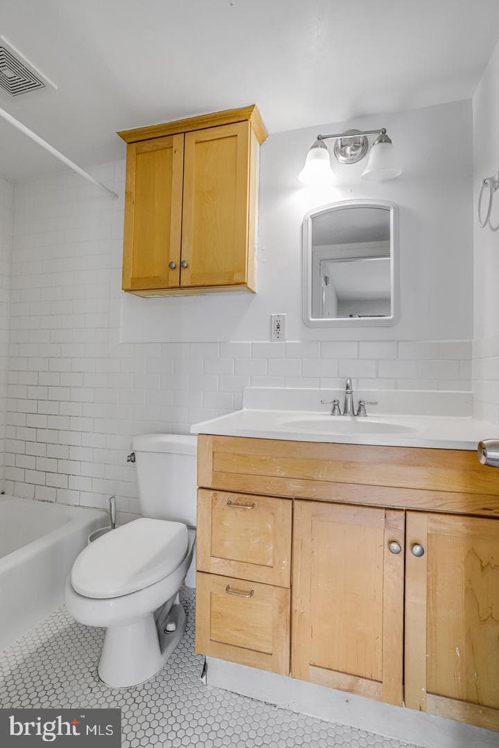 4555 Macarthur Boulevard NW #103 photo 17