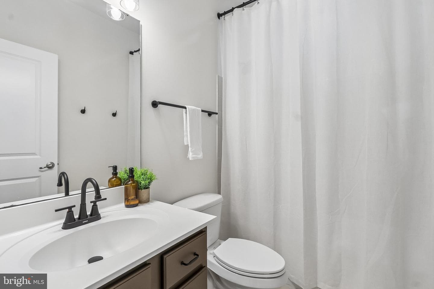 3801 Commodore Joshua Barney Drive NE photo 28