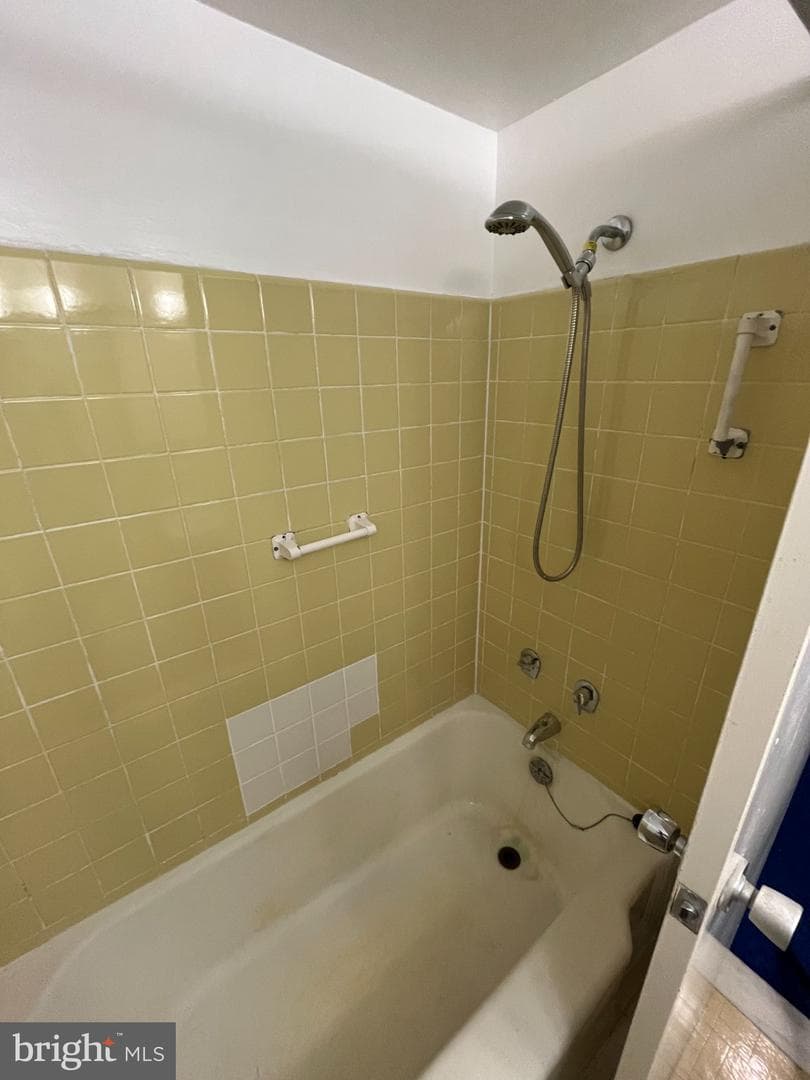 5410 Connecticut Avenue NW #309 photo 12