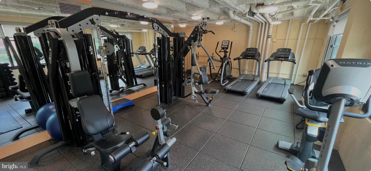 5410 Connecticut Avenue NW #309 photo 15