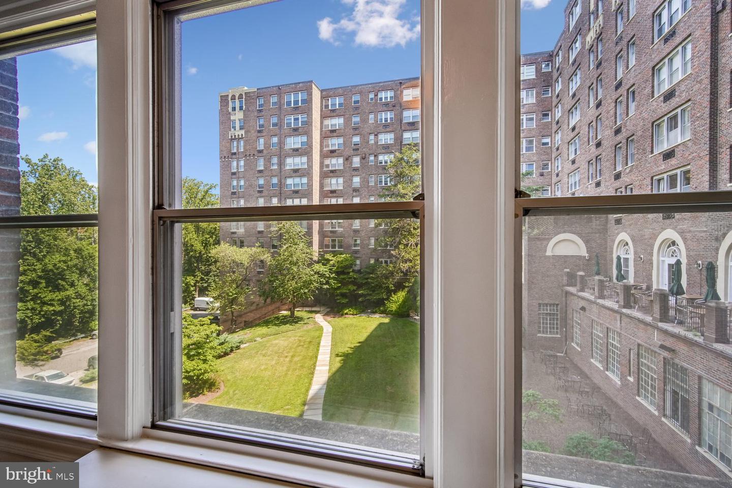 4000 Cathedral Avenue NW #142b photo 10
