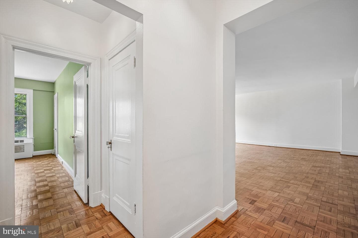 4000 Cathedral Avenue NW #142b photo 19