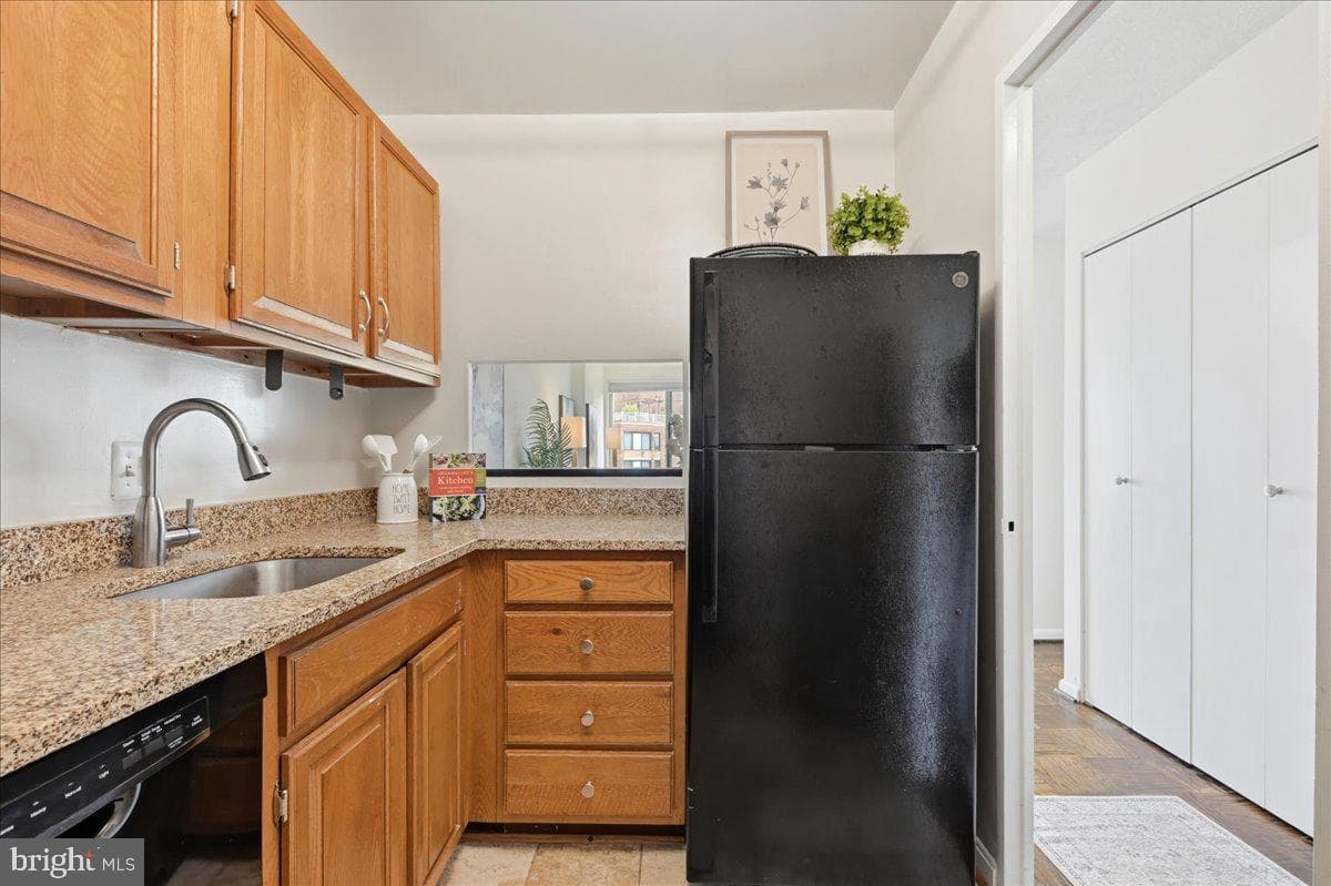 1330 New Hampshire Avenue NW #905 photo 15
