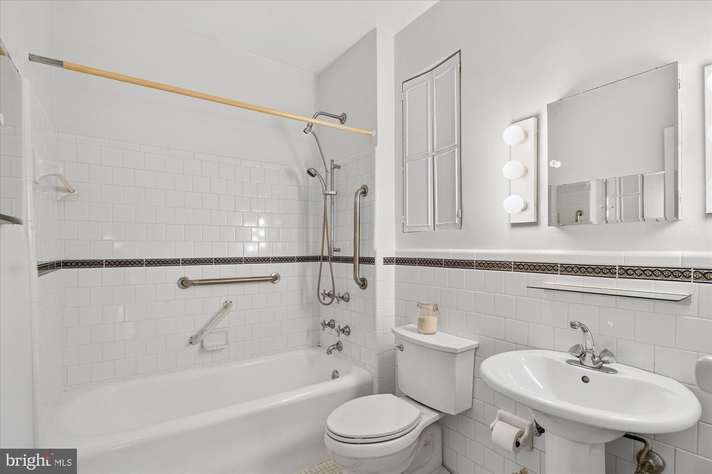 3900 Cathedral Avenue NW #609a photo 29