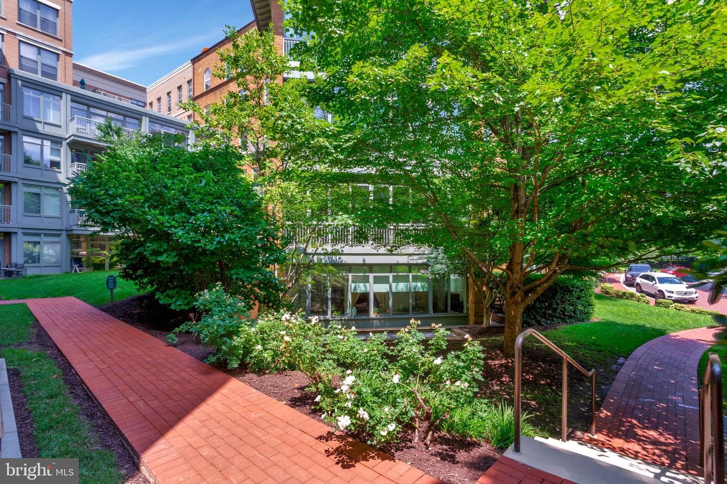 2425 L Street NW #211 photo 19