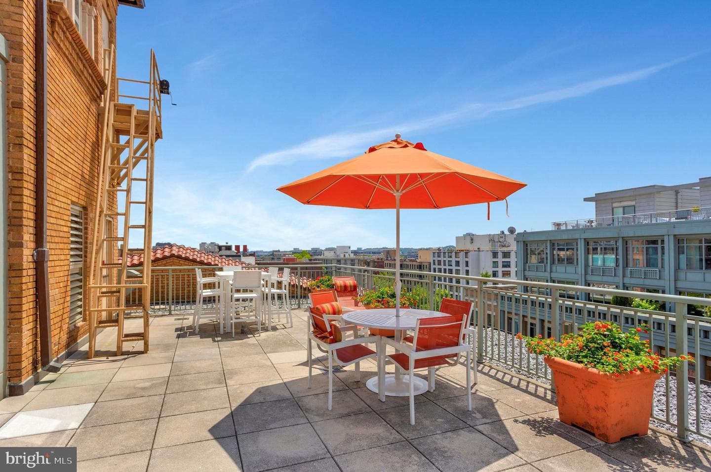 2425 L Street NW #211 photo 22