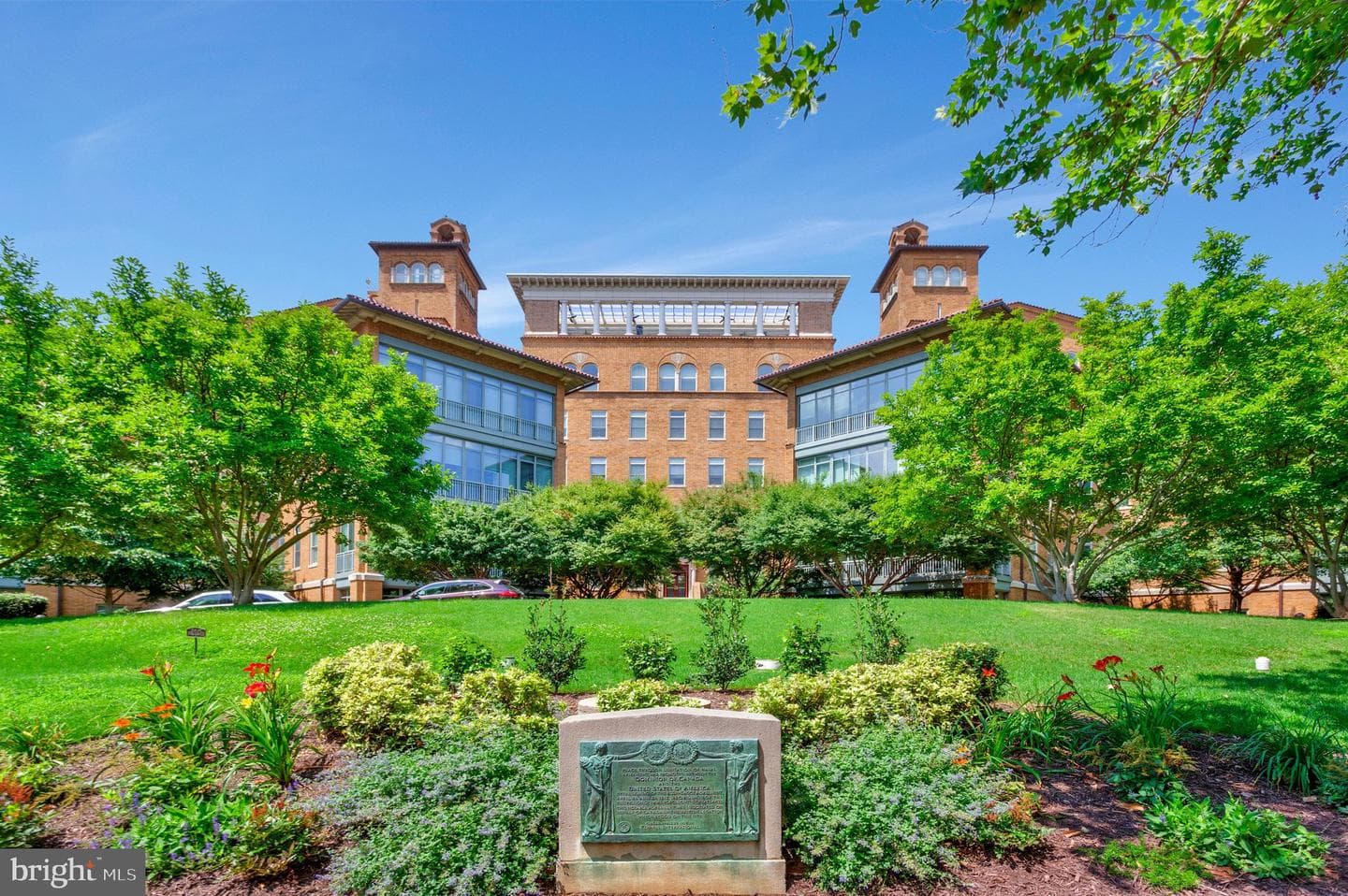 2425 L Street NW #211 photo 24