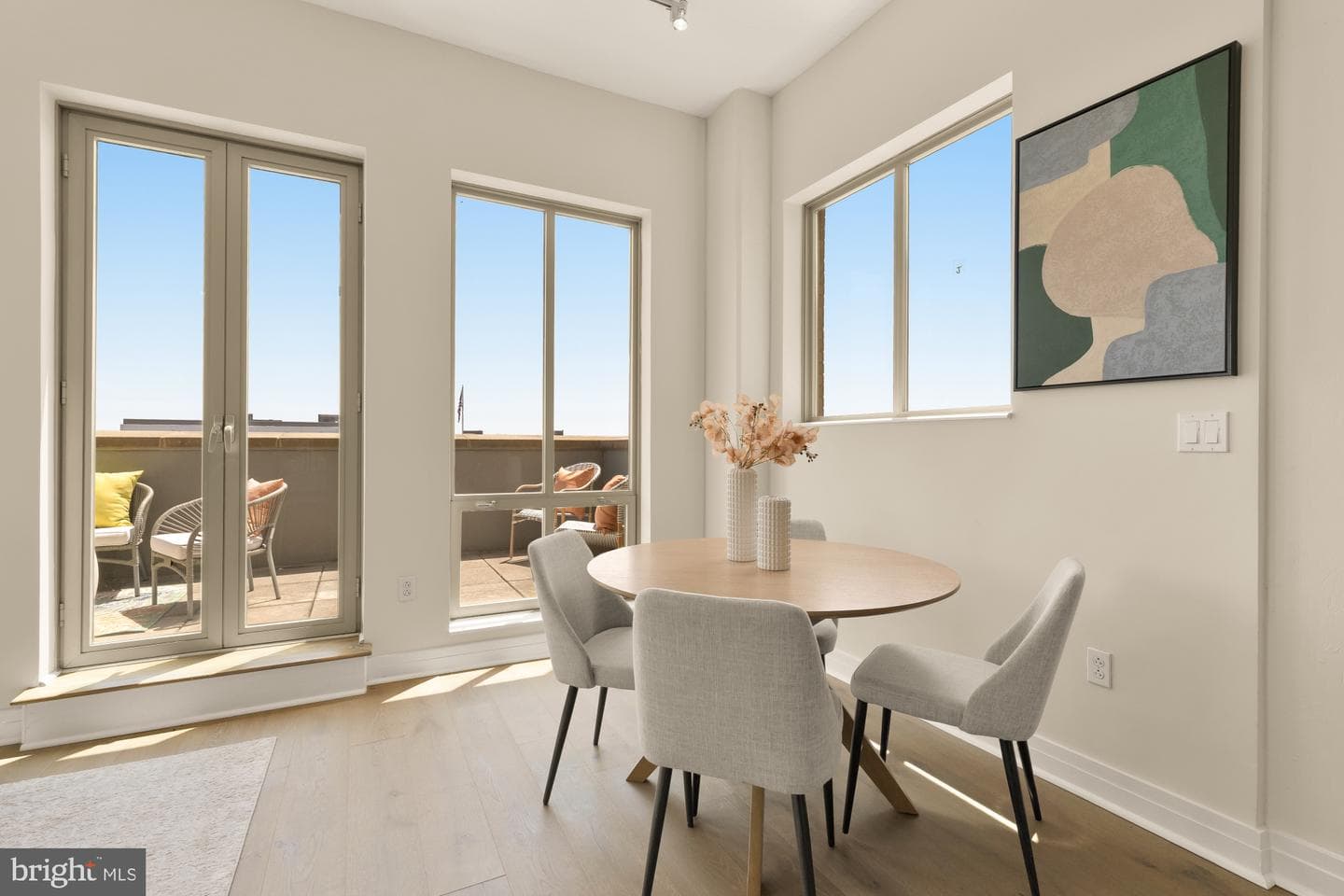 301 Massachusetts Avenue NW #1103 photo 8