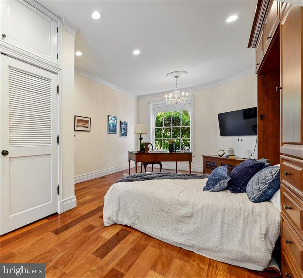 126 E Street SE photo 25