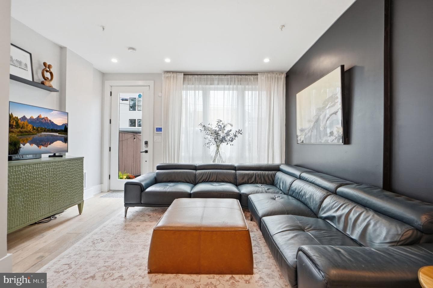 1216 I Street NE #b, Washington