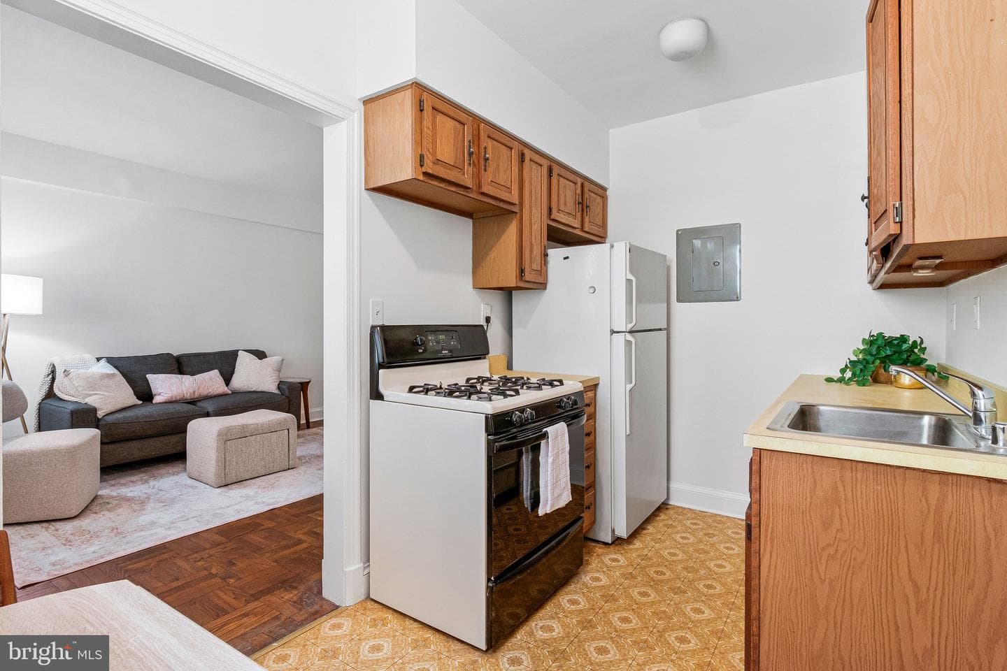 4491 NW Macarthur Boulevard NW #102 photo 10