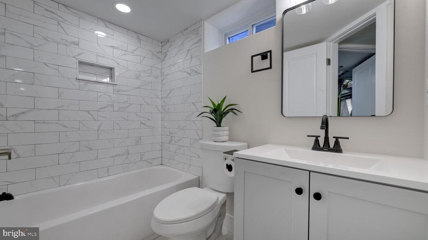 5543 Central Avenue SE photo 16