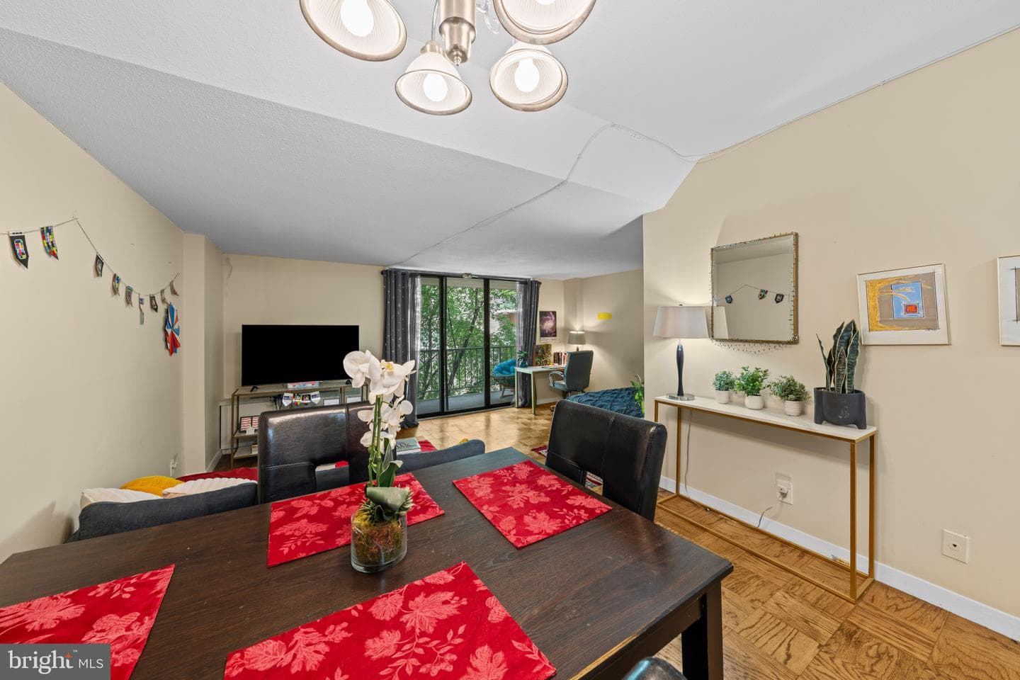 2201 L Street NW #518 photo 1