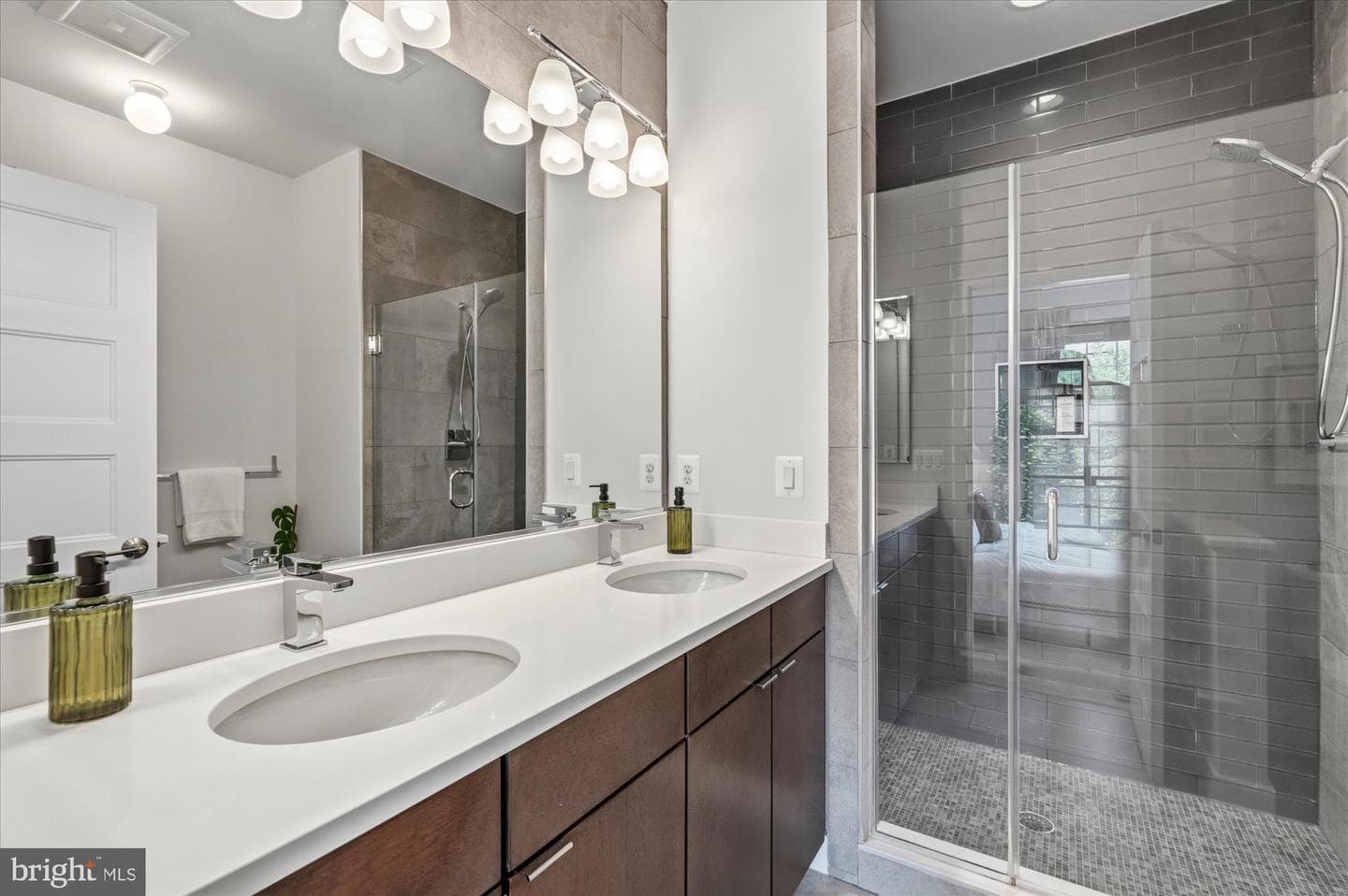 3324 7th Street NE photo 20
