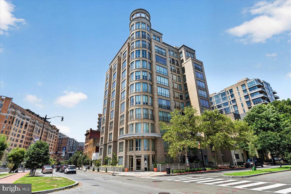 301 Massachusetts Avenue NW #902, Washington