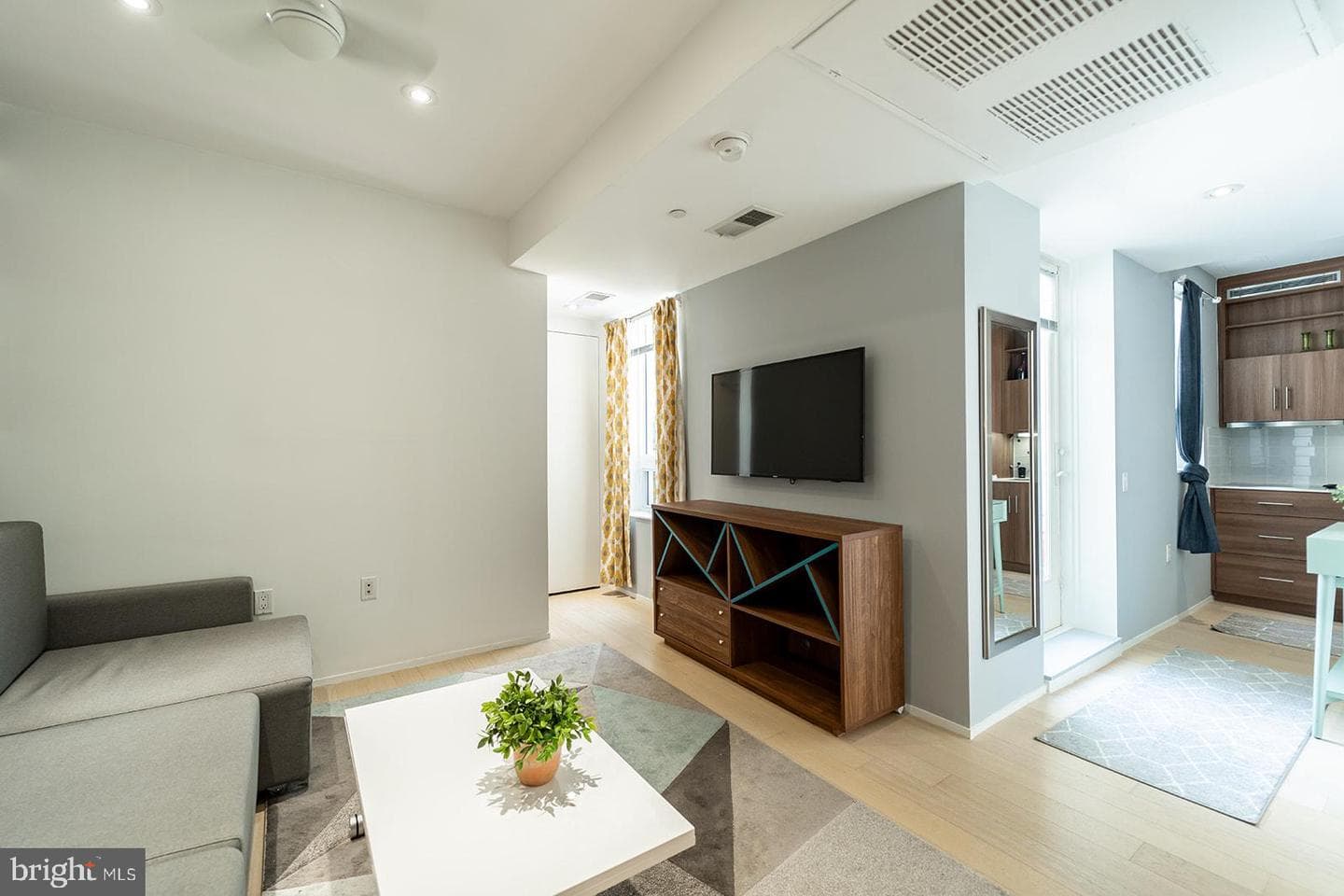2422 17th Street NW #203 photo 6