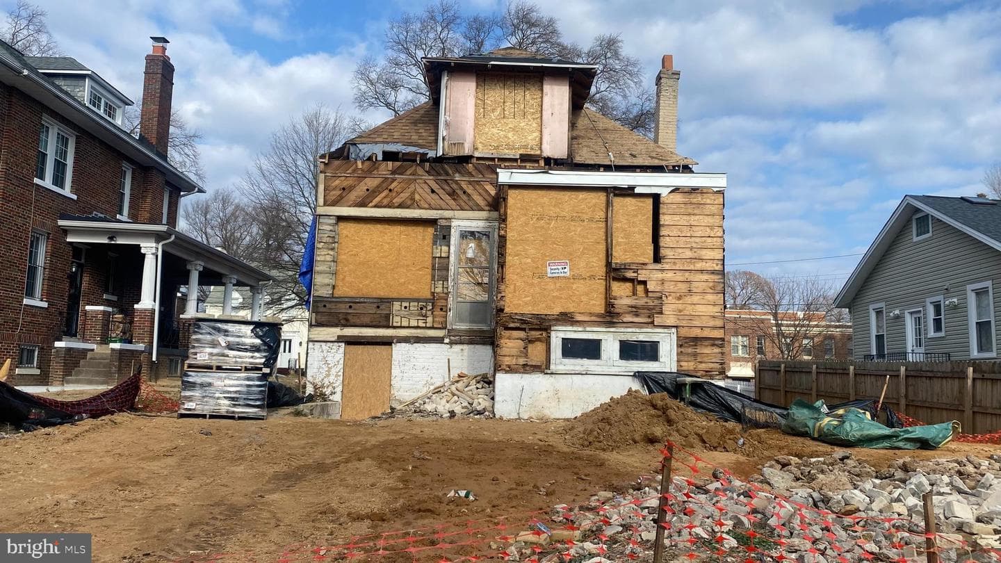 14 Nicholson Street NW photo 3