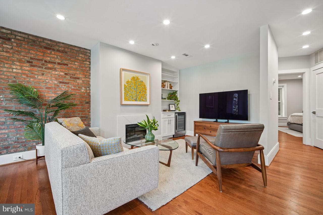 1024 Massachusetts Avenue NE #5 photo 6