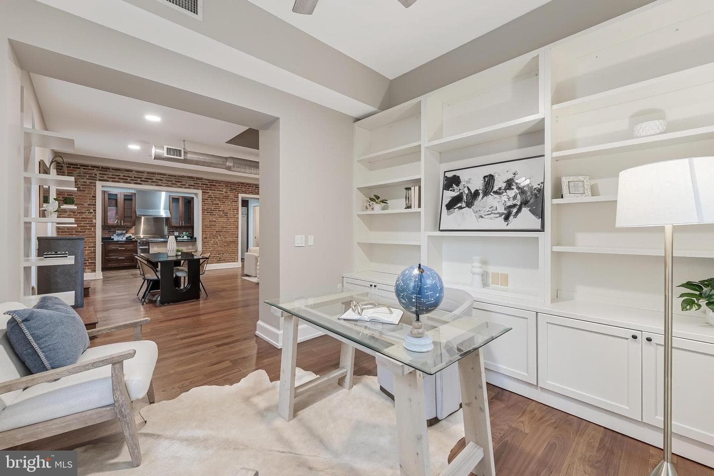 215 I Street NE #401 photo 21