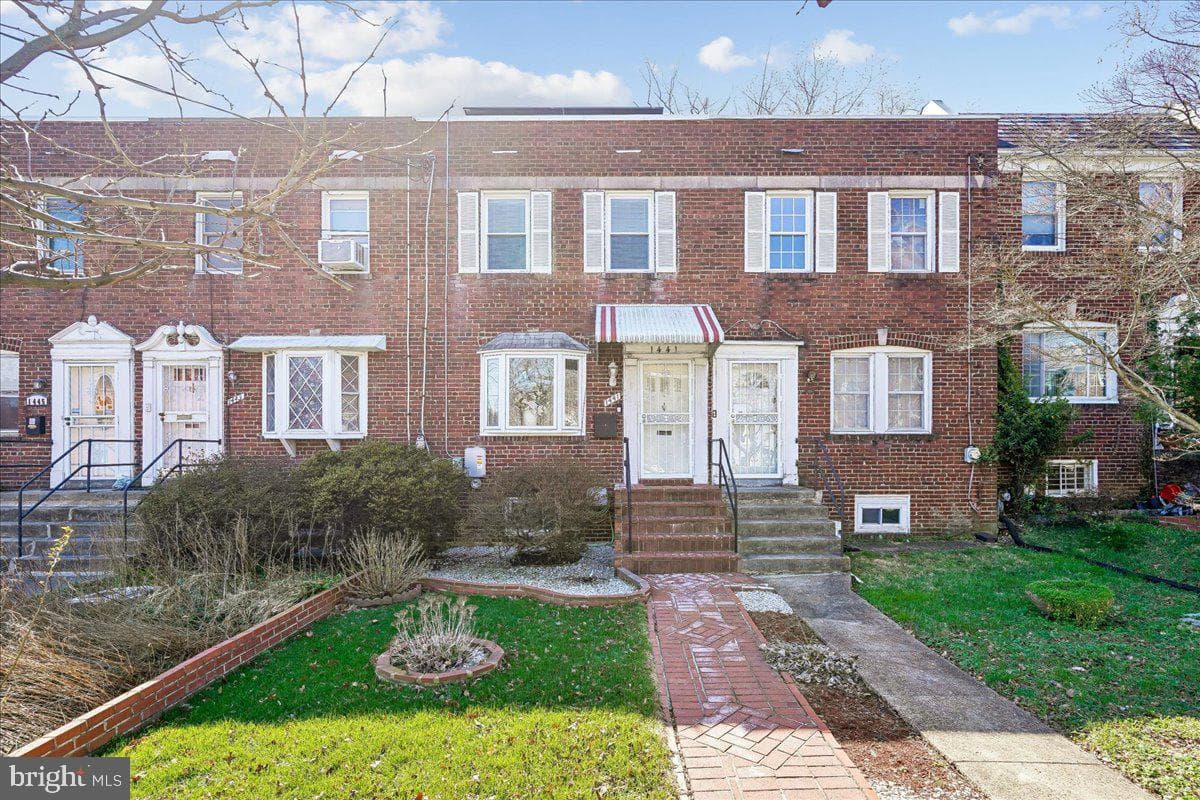 1441 Bangor Street SE photo 1