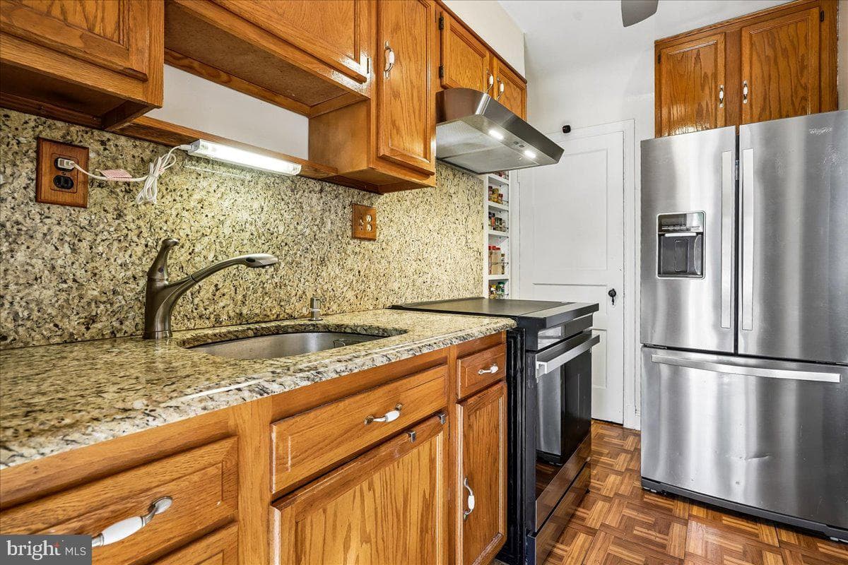 1441 Bangor Street SE photo 7
