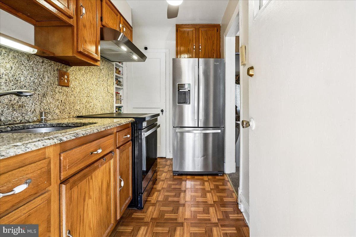 1441 Bangor Street SE photo 8