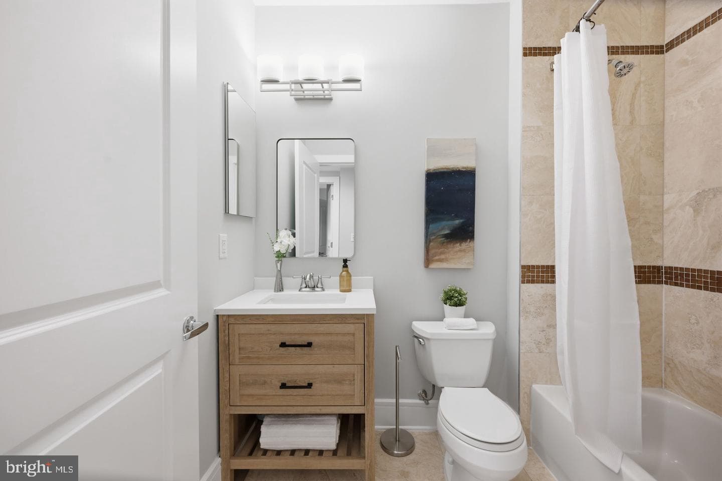 1654 Euclid Street NW #104 photo 8
