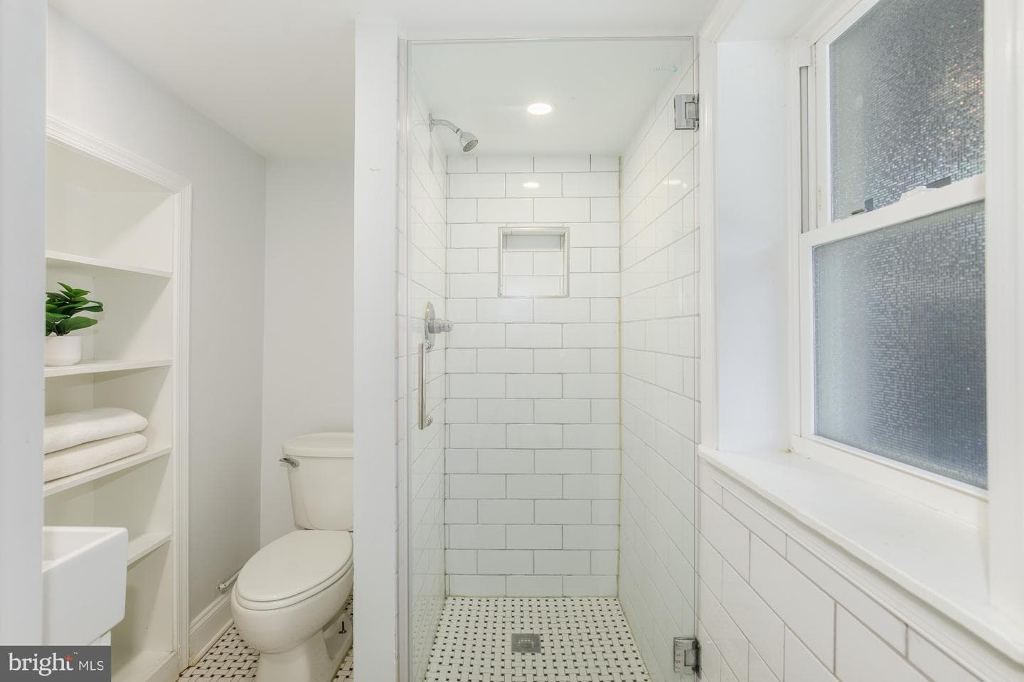 1632 Gales Street NE photo 29