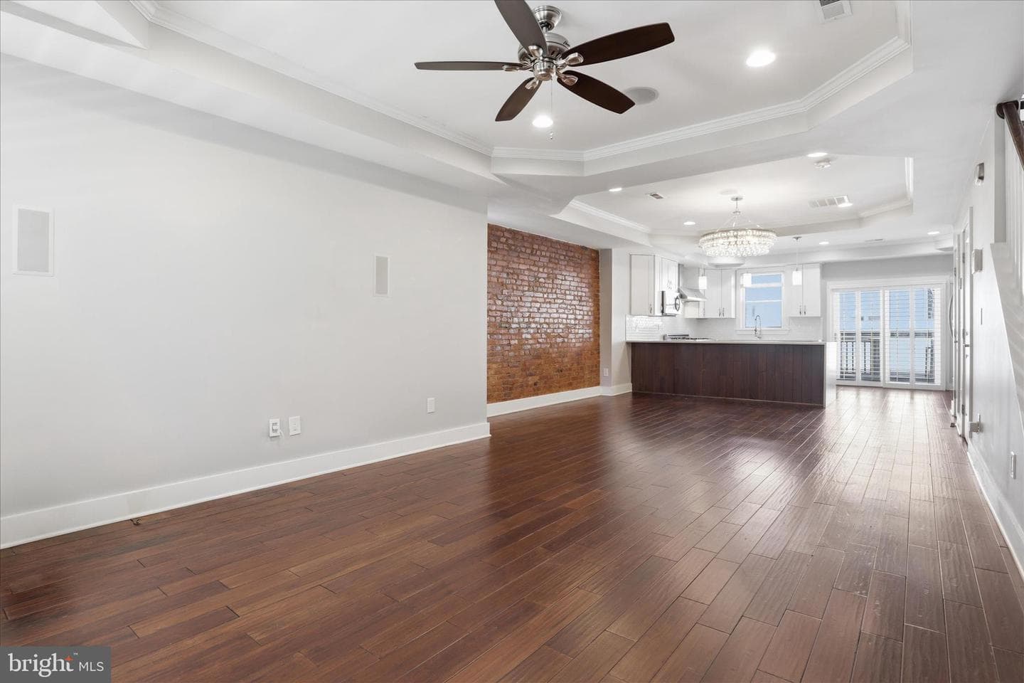 1119 Staples Street NE photo 6