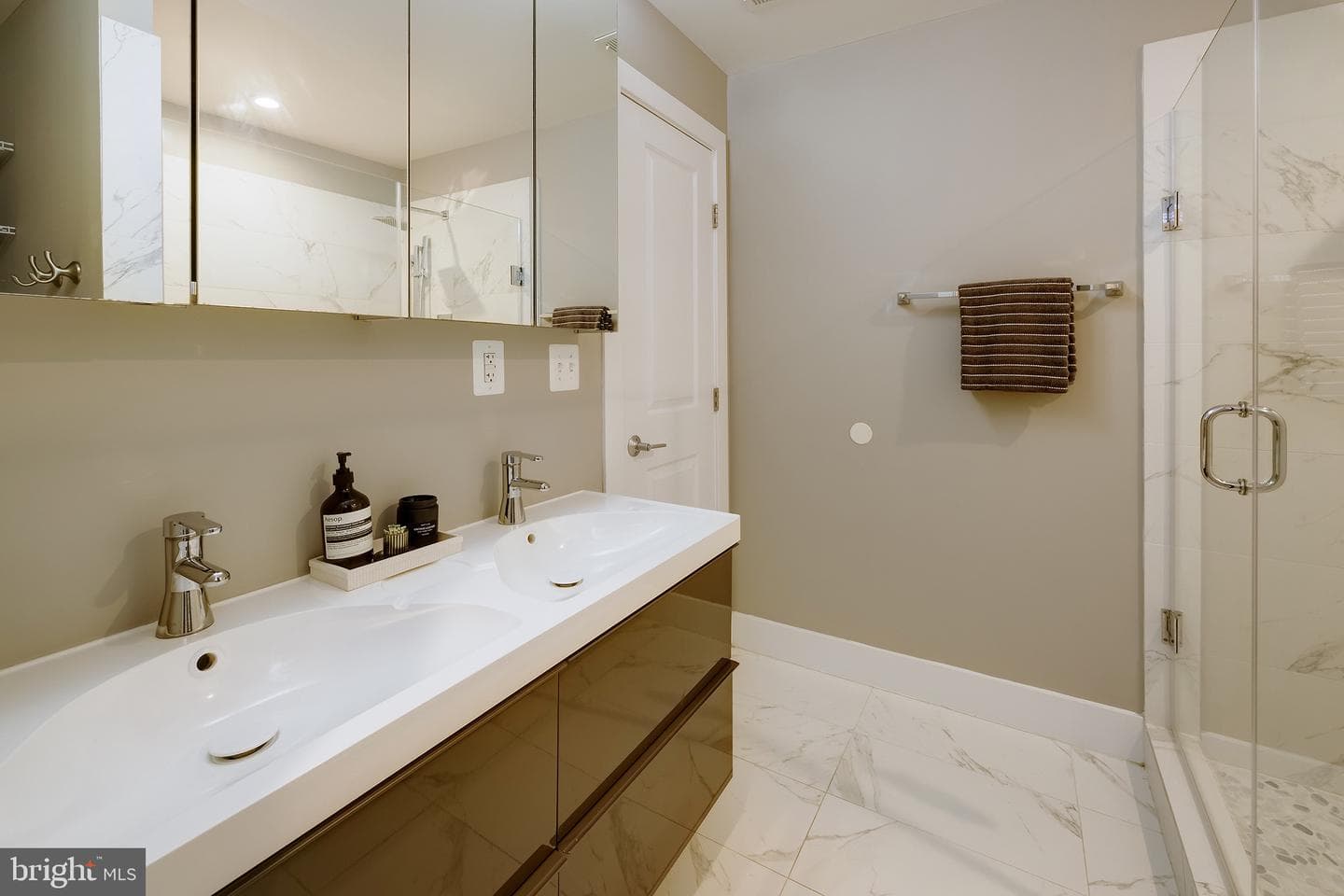 710 Kenyon Street NW #1 photo 38