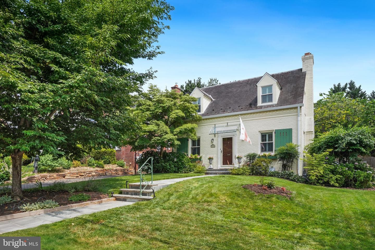 2824 Mckinley Place NW, Washington