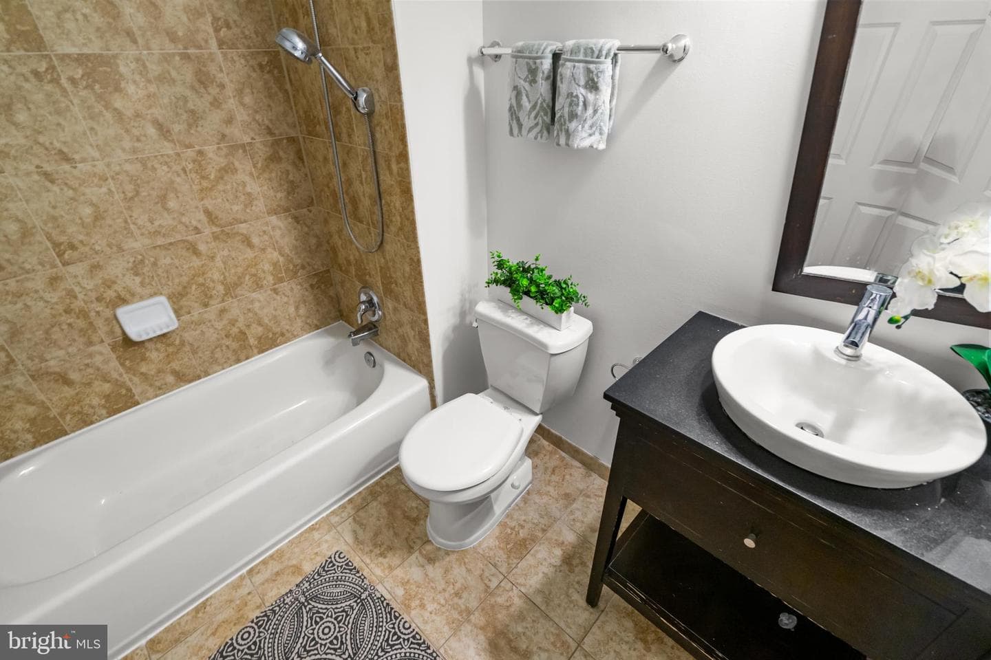 2627 Adams Mill Road NW #104 photo 32